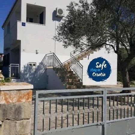 Apartmani Lomar Stari Grad  Exterior foto