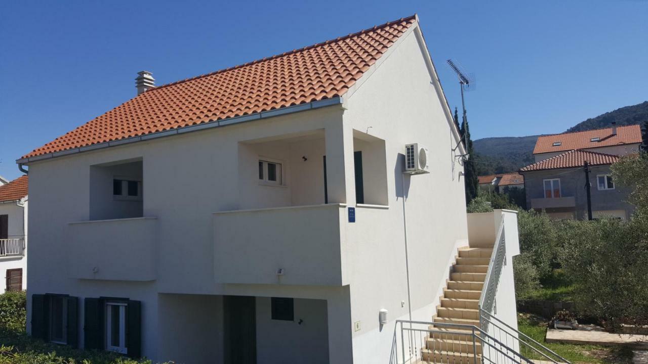 Apartmani Lomar Stari Grad  Exterior foto