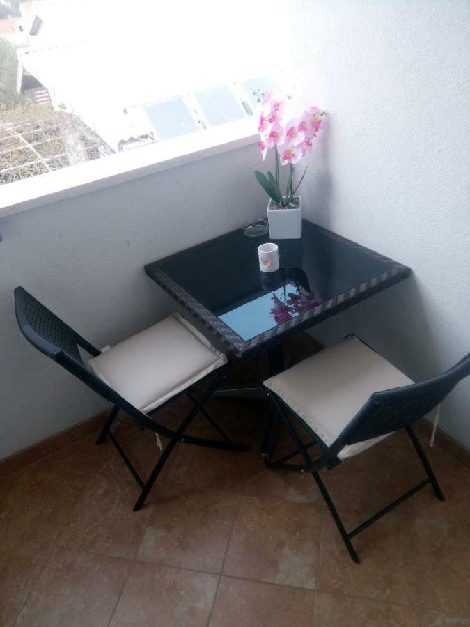 Apartmani Lomar Stari Grad  Exterior foto