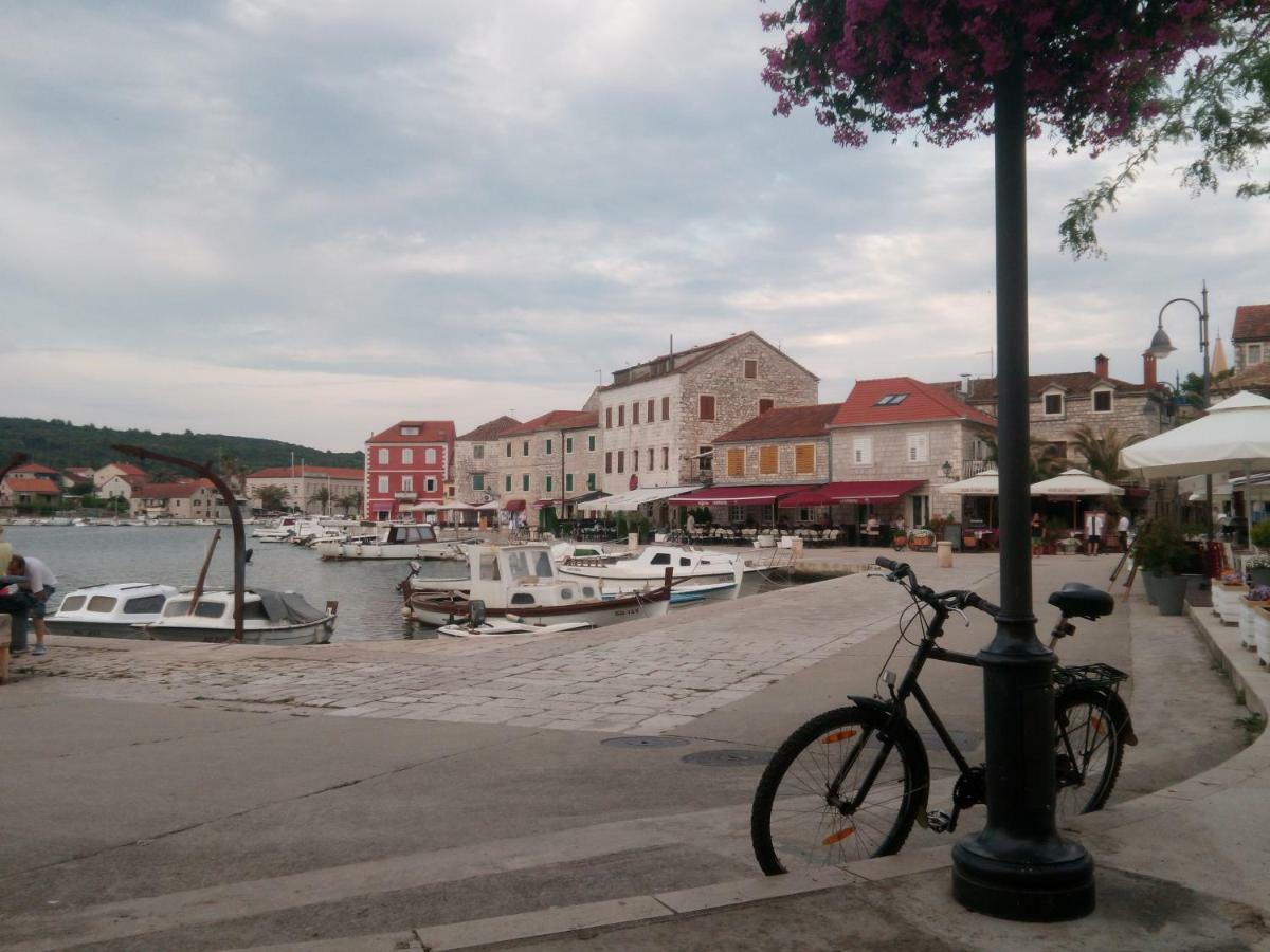 Apartmani Lomar Stari Grad  Exterior foto
