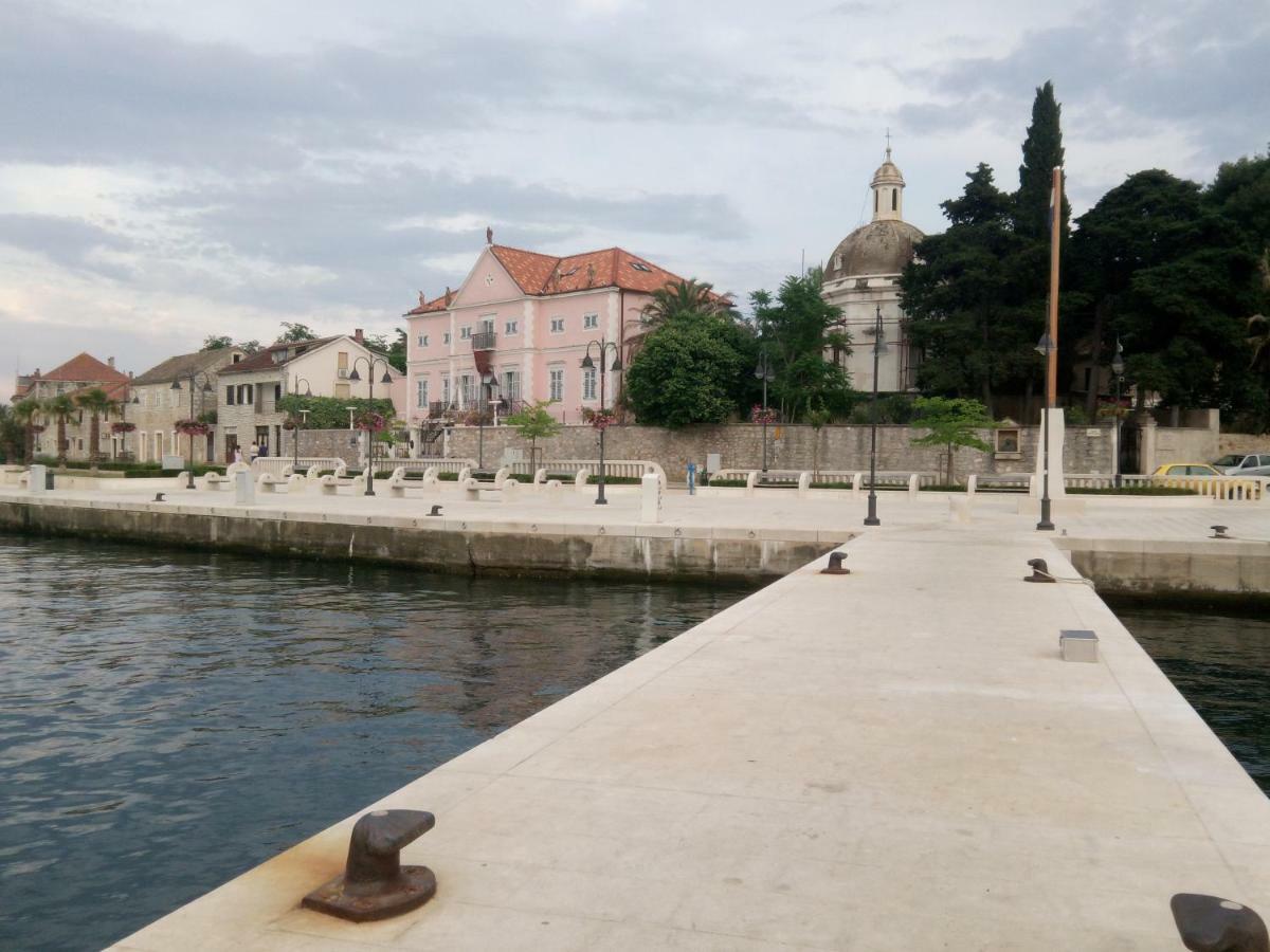 Apartmani Lomar Stari Grad  Exterior foto
