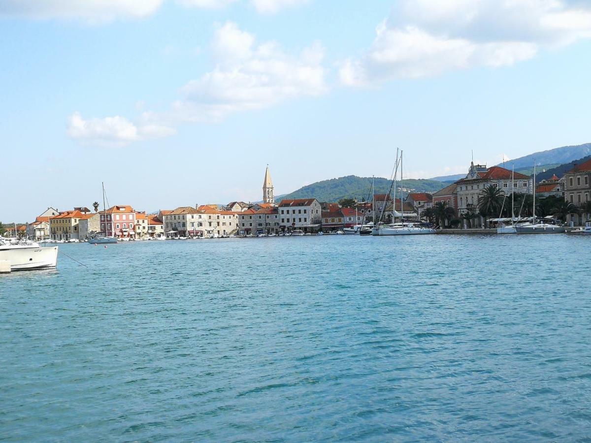 Apartmani Lomar Stari Grad  Exterior foto