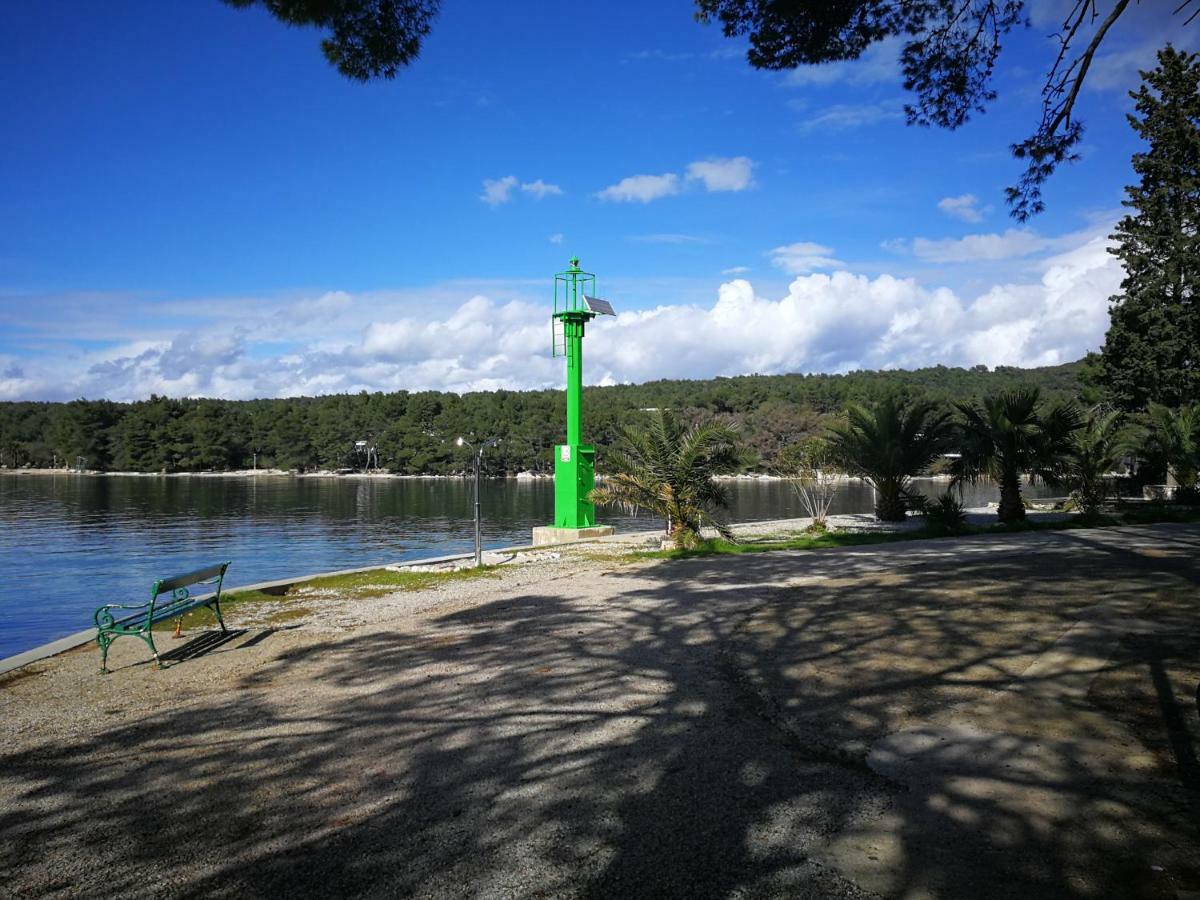 Apartmani Lomar Stari Grad  Exterior foto